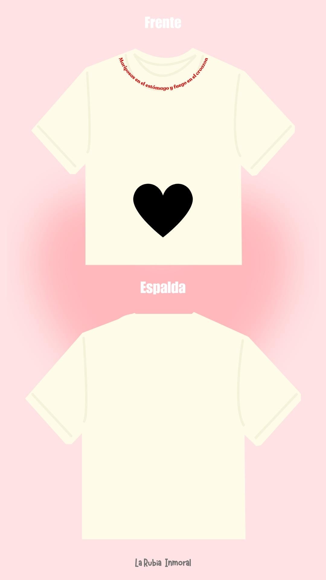 Camiseta con corazón adelante y estampado