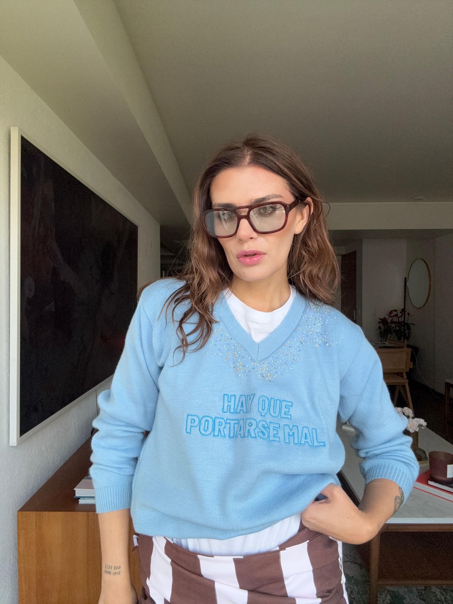 Hay que portarse mal-Azul BORDADO A MANO