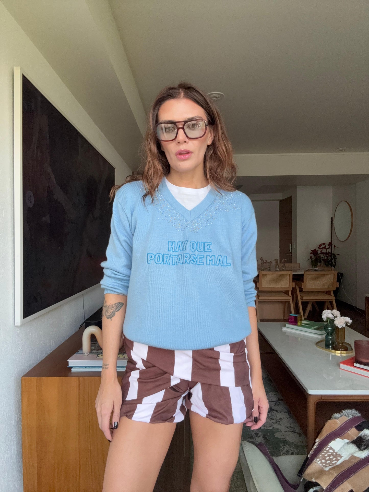 Hay que portarse mal-Azul BORDADO A MANO